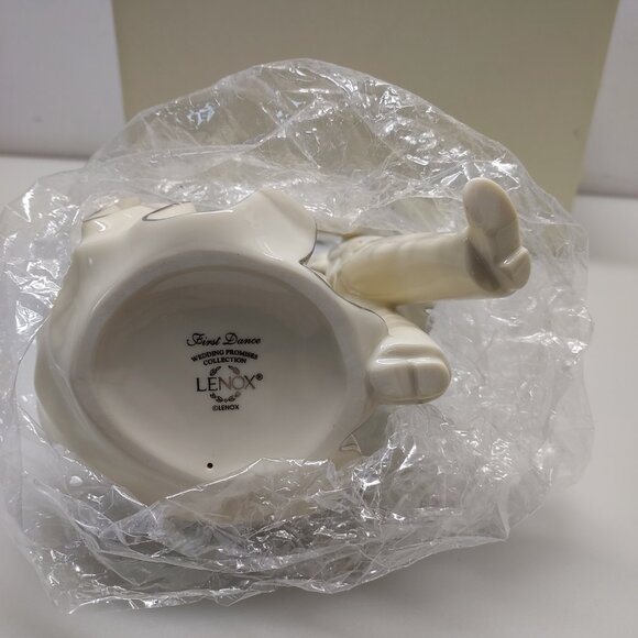 LENOX WEDDING PROMISES COLLECTION BRIDE/GROOM FIRST DANCE PORCELAIN NEW NOS VTG - Picture 3 of 16